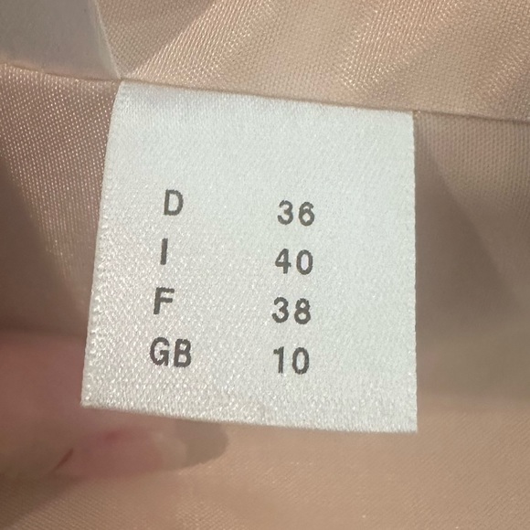 Sport chic jacket in orang color. By Elegance French luxury brand. - Picture 4 of 6